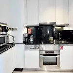 Cosmos Living Studio Jw Marina